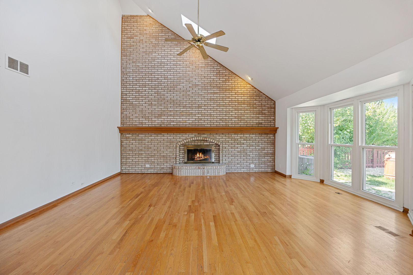 1611 Frost Lane
