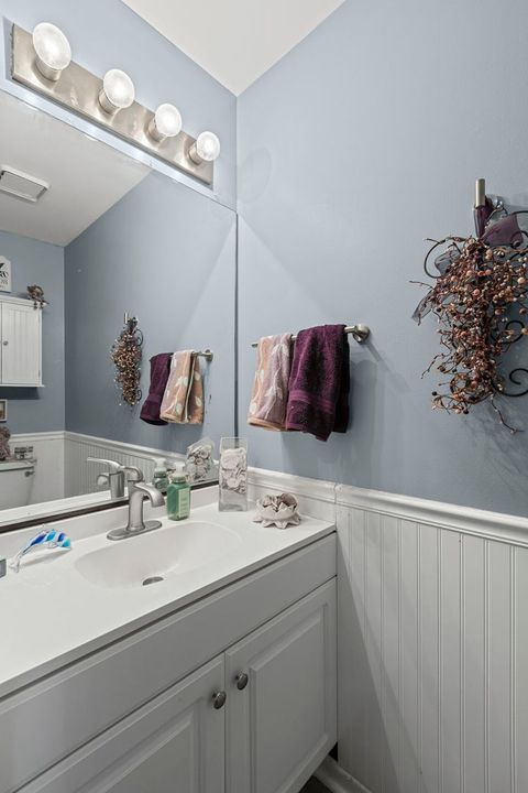 Tiny photo for 1549 Hollytree Lane, Crystal Lake, IL 60014 (MLS # 12484818)