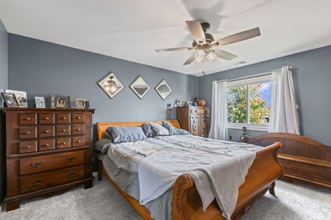 Tiny photo for 1549 Hollytree Lane, Crystal Lake, IL 60014 (MLS # 12484818)