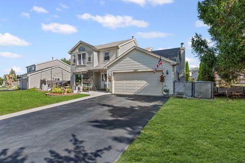 Tiny photo for 1549 Hollytree Lane, Crystal Lake, IL 60014 (MLS # 12484818)