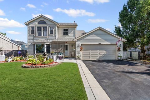 Tiny photo for 1549 Hollytree Lane, Crystal Lake, IL 60014 (MLS # 12484818)