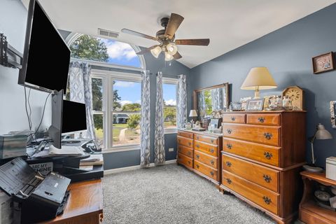 Tiny photo for 1549 Hollytree Lane, Crystal Lake, IL 60014 (MLS # 12484818)