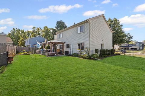 Tiny photo for 1549 Hollytree Lane, Crystal Lake, IL 60014 (MLS # 12484818)