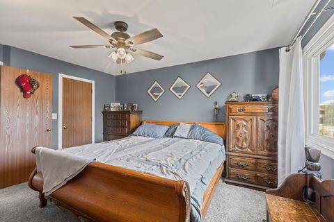 Tiny photo for 1549 Hollytree Lane, Crystal Lake, IL 60014 (MLS # 12484818)