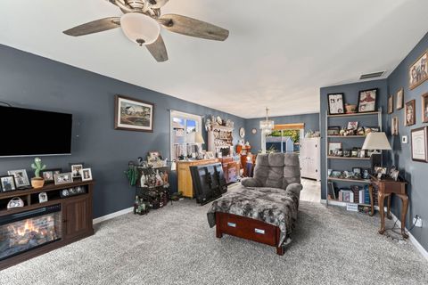Tiny photo for 1549 Hollytree Lane, Crystal Lake, IL 60014 (MLS # 12484818)