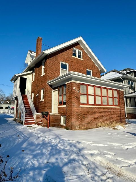 Photo of 312 W White Street, Champaign, IL 61820 (MLS # 12533733)