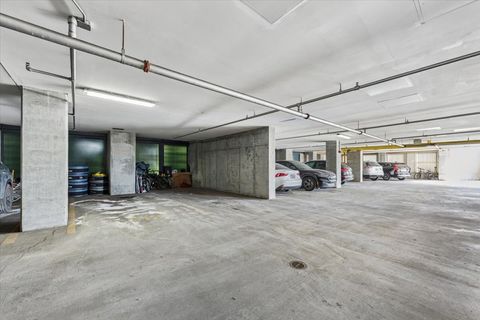 Tiny photo for 600 N Kingsbury Street #1809, Chicago, IL 60654 (MLS # 12600162)
