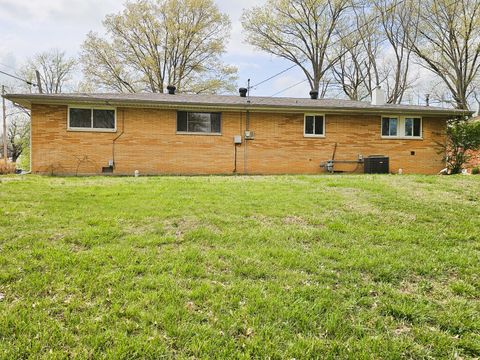 Tiny photo for 700 Magnolia Avenue, Mt Vernon, IL 62864 (MLS # 12611201)