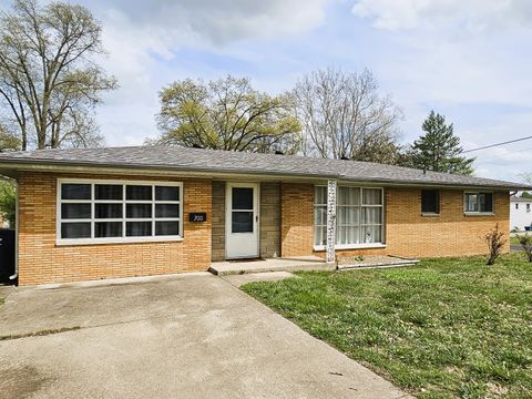 Tiny photo for 700 Magnolia Avenue, Mt Vernon, IL 62864 (MLS # 12611201)