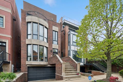 1759 W SURF Street Chicago IL 60657