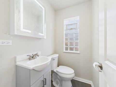 Tiny photo for 2719 W 94th Street, Evergreen Park, IL 60805 (MLS # 12459432)