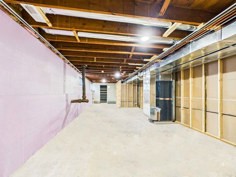 Tiny photo for 2719 W 94th Street, Evergreen Park, IL 60805 (MLS # 12459432)