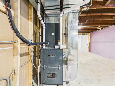 Tiny photo for 2719 W 94th Street, Evergreen Park, IL 60805 (MLS # 12459432)