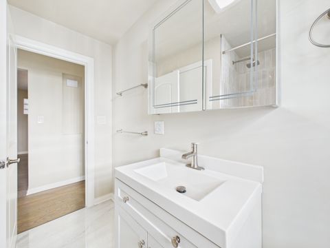 Tiny photo for 2719 W 94th Street, Evergreen Park, IL 60805 (MLS # 12459432)