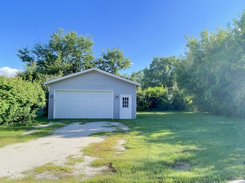 Tiny photo for 18595 W Judy Drive, Gurnee, IL 60031 (MLS # 12453843)