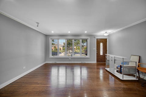 Tiny photo for 8805 Oriole Avenue, Morton Grove, IL 60053 (MLS # 12720188)