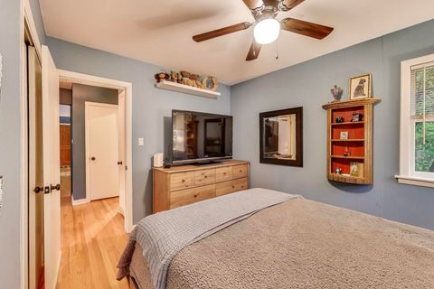 Tiny photo for 235 Richmond Street, Evanston, IL 60202 (MLS # 12484475)