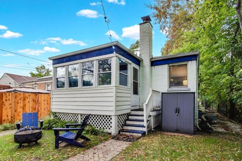 Tiny photo for 235 Richmond Street, Evanston, IL 60202 (MLS # 12484475)