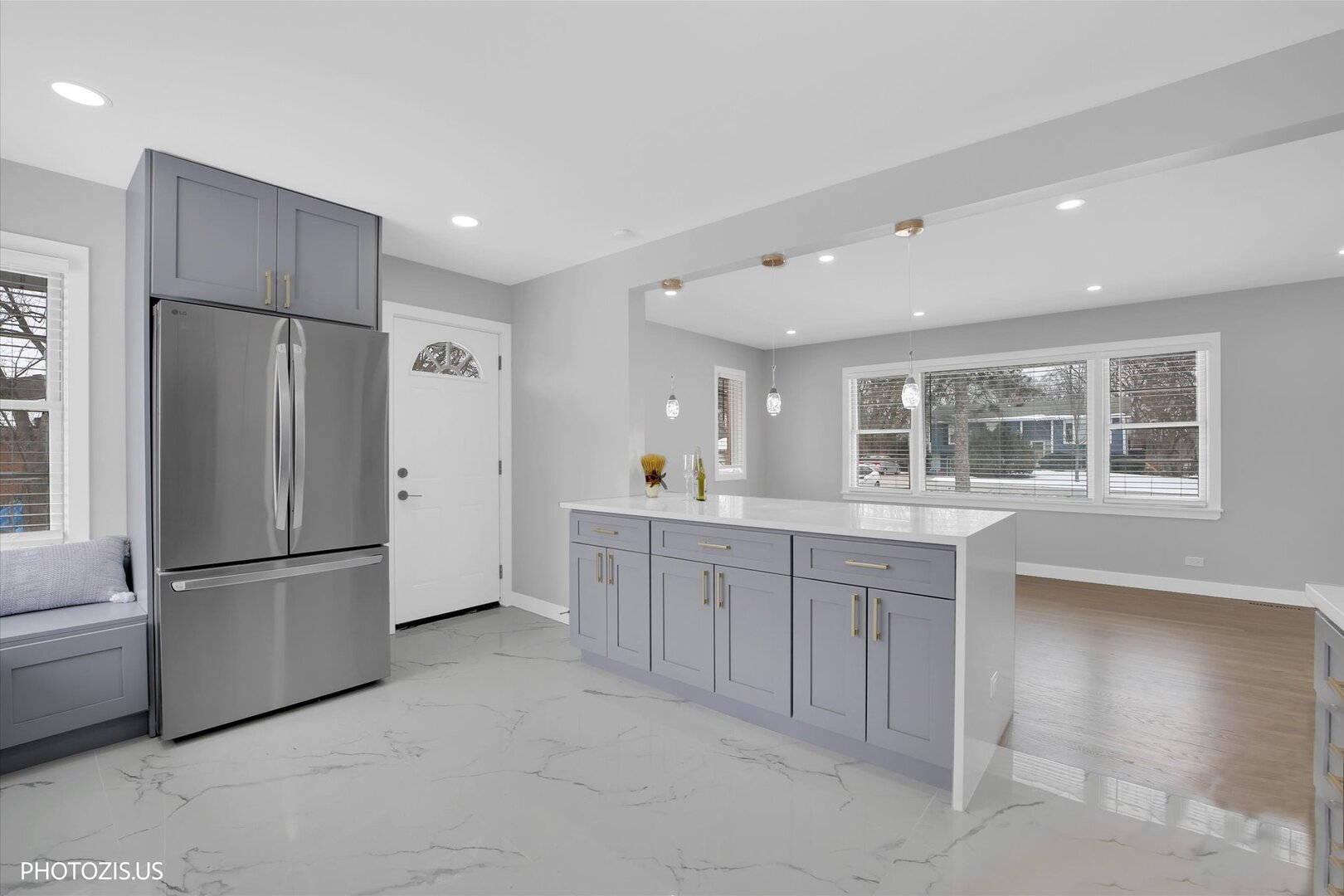 2N356 Prairie Avenue