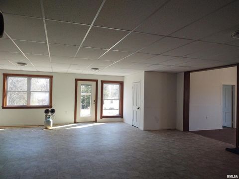 Tiny photo for 425 PIONEER Lane, Vienna, IL 62995 (MLS # EB456856)