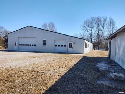 Tiny photo for 425 PIONEER Lane, Vienna, IL 62995 (MLS # EB456856)