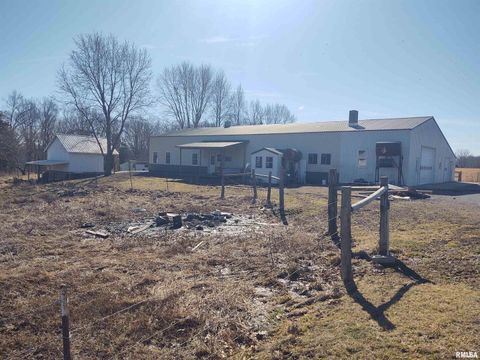 Tiny photo for 425 PIONEER Lane, Vienna, IL 62995 (MLS # EB456856)