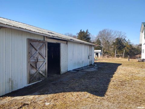 Tiny photo for 425 PIONEER Lane, Vienna, IL 62995 (MLS # EB456856)