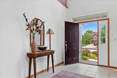 Tiny photo for 2812 Plante Road, North Aurora, IL 60542 (MLS # 12738046)