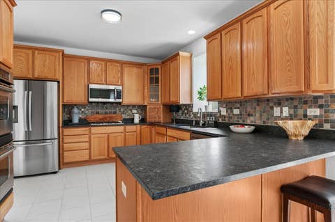Tiny photo for 2812 Plante Road, North Aurora, IL 60542 (MLS # 12738046)