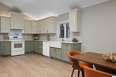 Tiny photo for 6603-6605 Gardner Expressway Expy, Quincy, IL 62305 (MLS # 12506650)