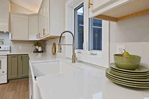 Tiny photo for 6603-6605 Gardner Expressway Expy, Quincy, IL 62305 (MLS # 12506650)