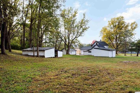 Tiny photo for 6603-6605 Gardner Expressway Expy, Quincy, IL 62305 (MLS # 12506650)