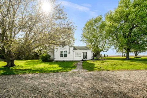Tiny photo for 30474 E 325 North Road, Leroy, IL 61752 (MLS # 12609212)
