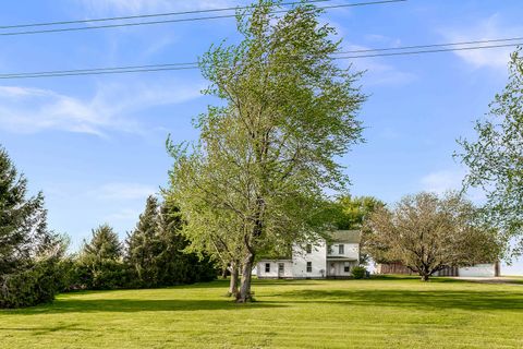 Tiny photo for 30474 E 325 North Road, Leroy, IL 61752 (MLS # 12609212)