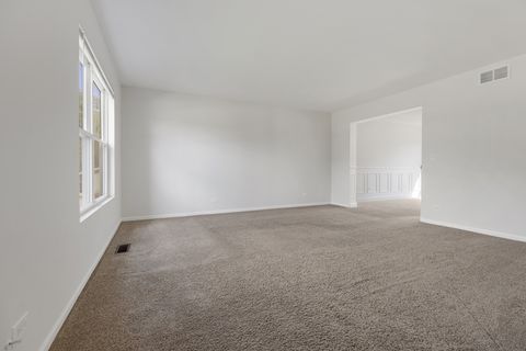 Tiny photo for 399 Fulton Street, South Elgin, IL 60177 (MLS # 12584293)