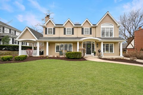 Photo of 266 Exmoor Avenue, Glen Ellyn, IL 60137 (MLS # 12591523)