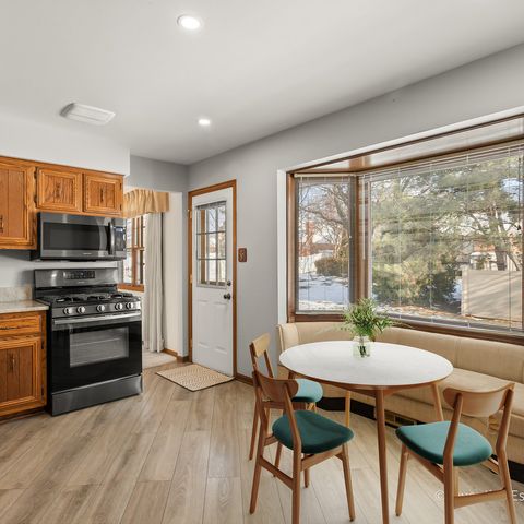 Tiny photo for 8209 Middlebury Avenue, Woodridge, IL 60517 (MLS # 12515339)