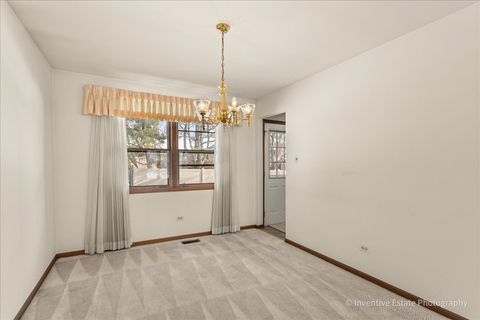 Tiny photo for 8209 Middlebury Avenue, Woodridge, IL 60517 (MLS # 12515339)