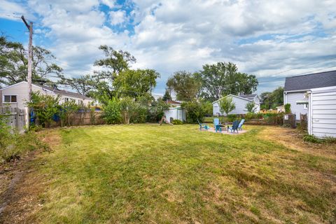 Tiny photo for 105 S Roy Avenue, Northlake, IL 60164 (MLS # 12475498)