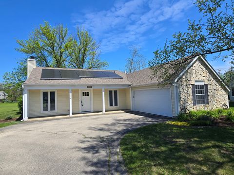 5116 BEECHWOOD Avenue Gurnee IL 60031