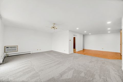 Tiny photo for 4731 Saint Joseph Creek Road #4E, Lisle, IL 60532 (MLS # 12592812)