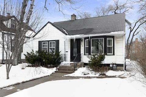 Tiny photo for 1815 Cleveland Street, Evanston, IL 60202 (MLS # 12627336)