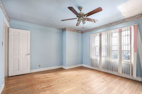 Tiny photo for 1815 Cleveland Street, Evanston, IL 60202 (MLS # 12627336)