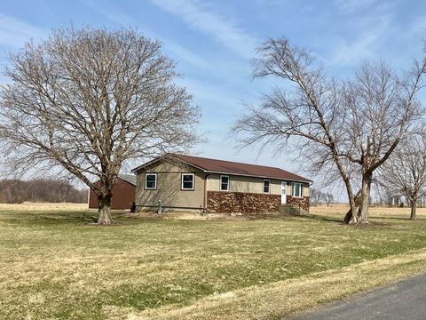 Tiny photo for 26292 Covell Road, Sterling, IL 61081 (MLS # 12603907)