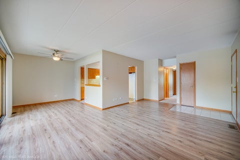 Tiny photo for 4933 E Circle Drive #107, Crestwood, IL 60418 (MLS # 12731896)