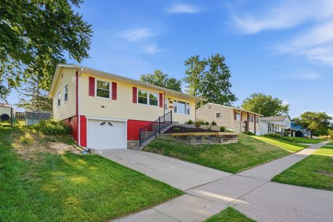 Tiny photo for 3489 SUNNY HILL Drive, Bettendorf, IA 52722 (MLS # 12667996)