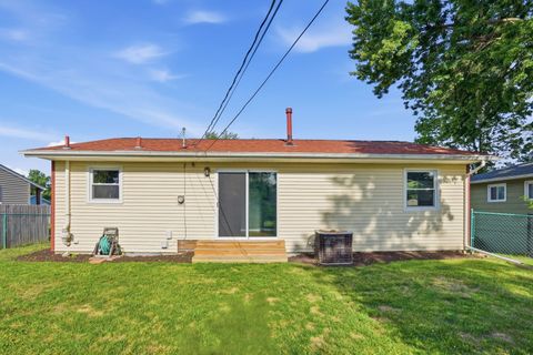 Tiny photo for 3489 SUNNY HILL Drive, Bettendorf, IA 52722 (MLS # 12667996)