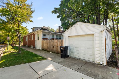 Tiny photo for 9400 S Charles Street, Chicago, IL 60643 (MLS # 12548541)