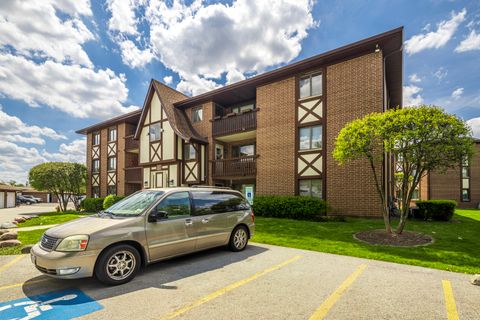 Tiny photo for Palos Hills, IL 60465 (MLS # 12627833)