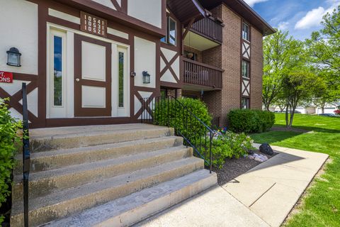 Tiny photo for Palos Hills, IL 60465 (MLS # 12627833)